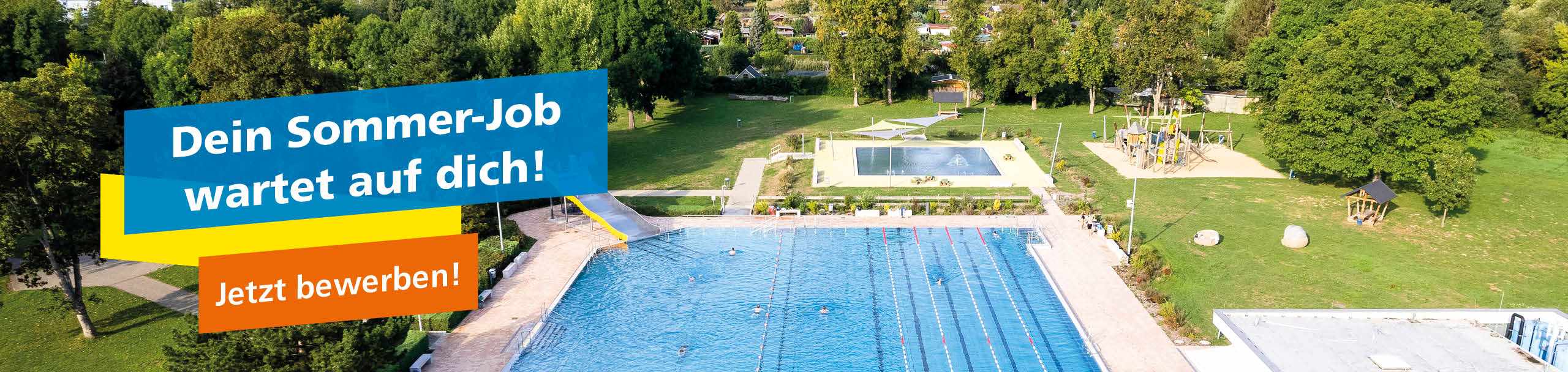 Ein Bild eines Jenaer Freibades aus der Vogelperspektive. Daneben der Schriftzug: Dein Sommer-Job wartet auf dich! Jetzt bewerben!